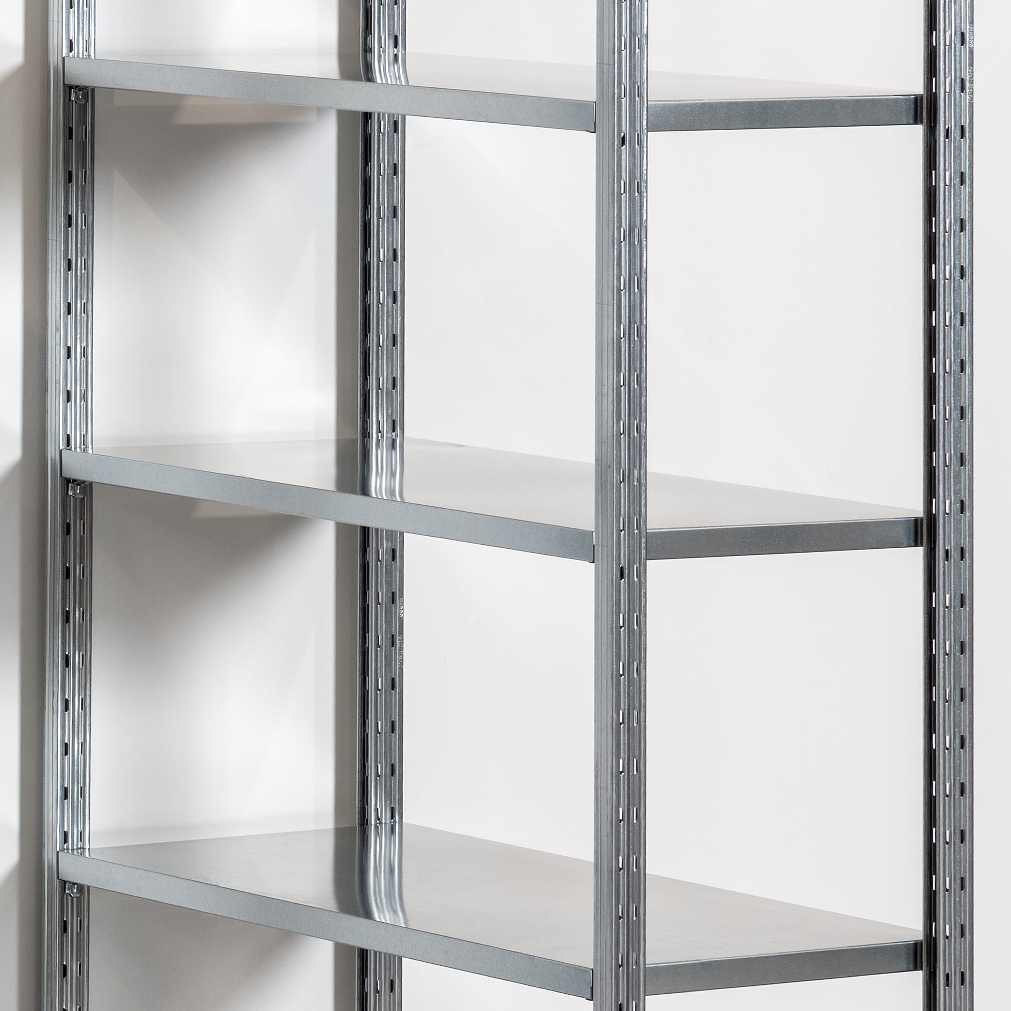 Fachbodenregal_verzinkt_b8